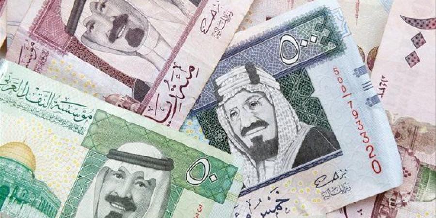 سعر الدينار الكويتي مقابل الجنيه في البنوك اليوم الثلاثاء 5 نوفمبر 2024 - صوت العرب