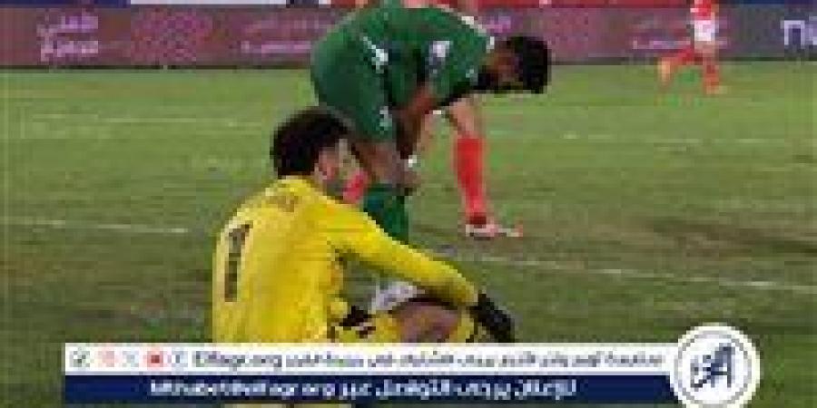 المهدي سليمان يتوج بجائزة أفضل لاعب في مباراة الأهلي والاتحاد السكندري - صوت العرب