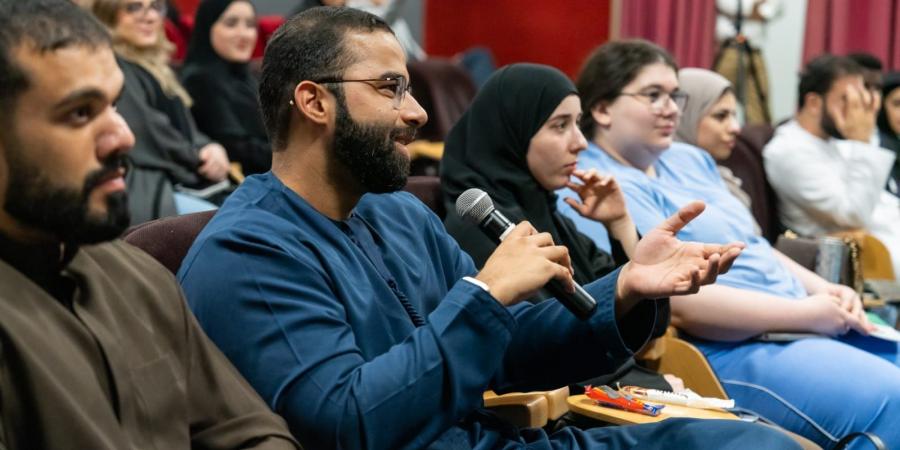 ندوة في «أمريكية الشارقة» حول دور الشباب والإعلام - صوت العرب