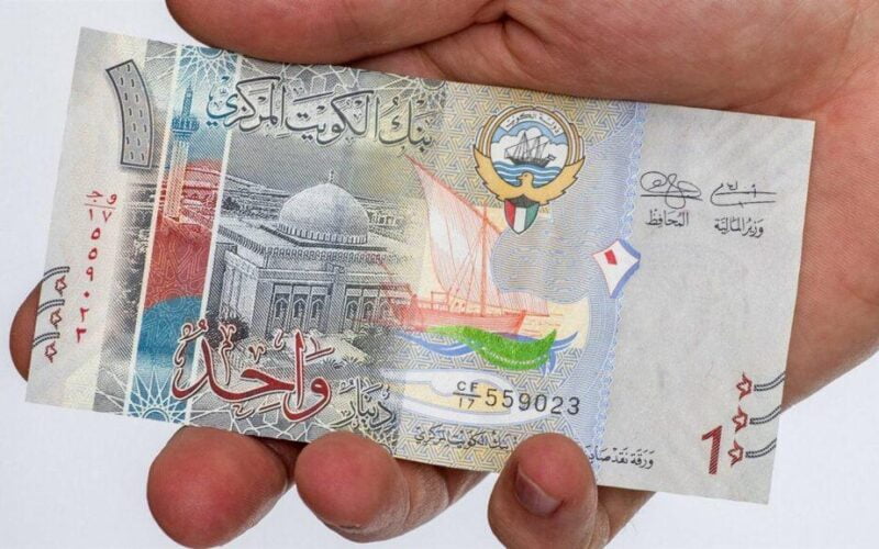 سعر الدينار الكويتي اليوم السبت الموافق 31 أغسطس 2024 في السوق الموازي وجميع البنوك