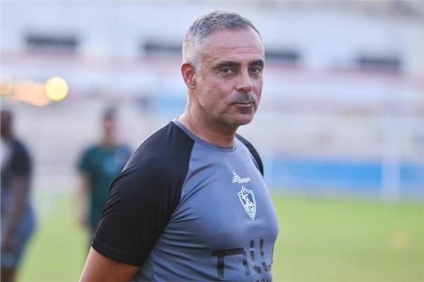 جوميز يمنح لاعبي الزمالك راحة اليوم بعد العودة من كينيا