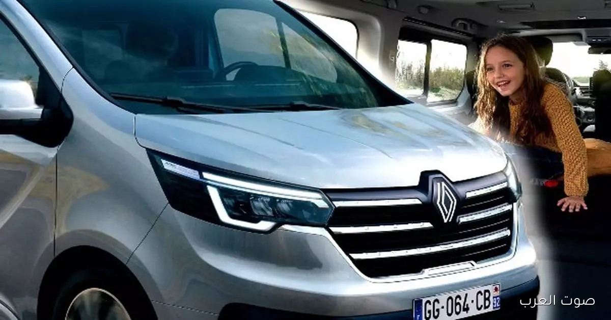 سيارة رينو الجديدة الذكية فيها مطبخ وسرير في شاحنة واحدة