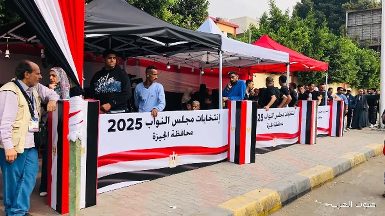 مدرسة العقيد عامر عبدالمقصود الابتدائية في الدقي.. الشباب في المقدمة بالانتخابات البرلمانية