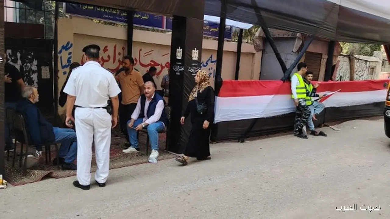 الناس لسه بتتوافد على لجان الهرم علشان تصوت في انتخابات النواب