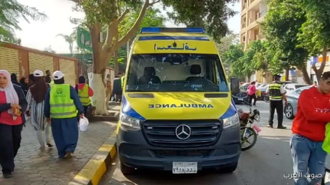 سيارات الإسعاف موجودة قدام لجان المهندسين الانتخابية لأي مساعدة