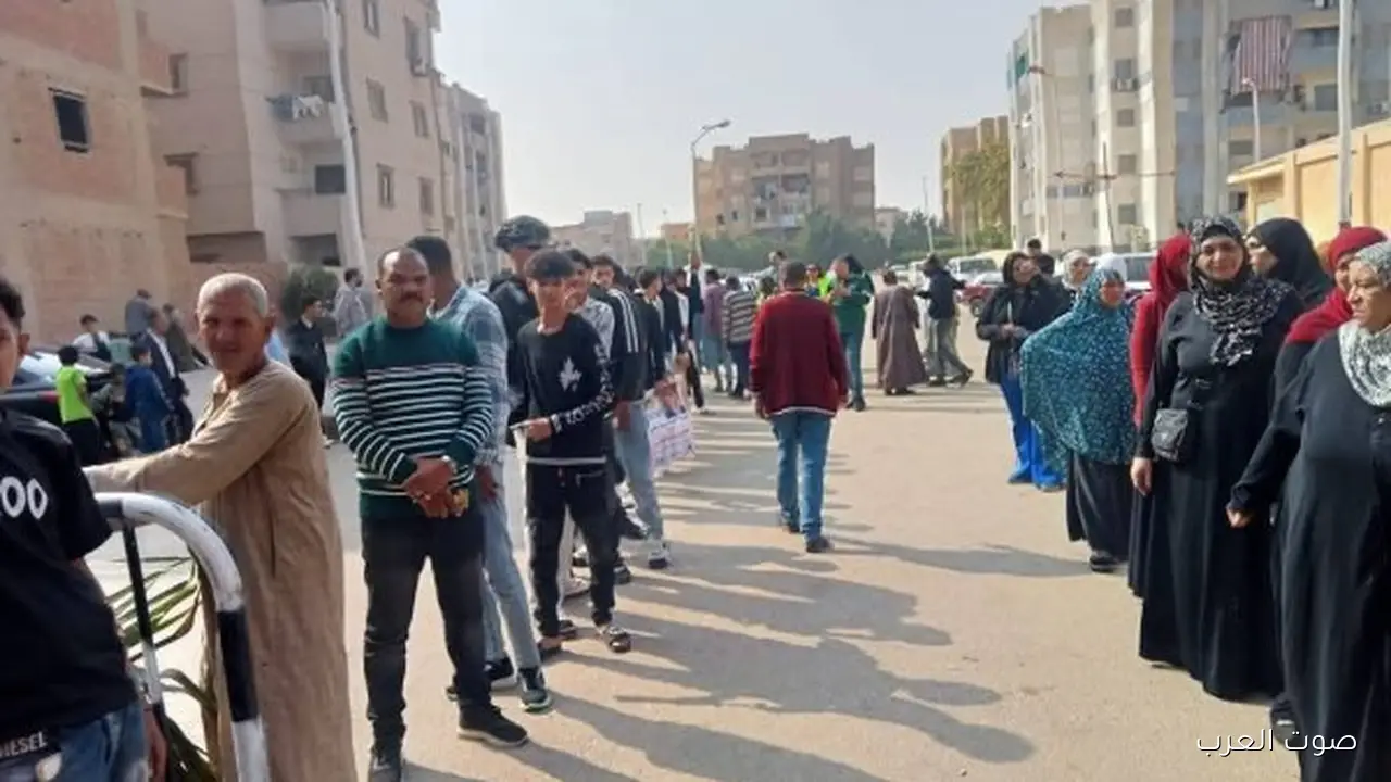 مواطنين كتير نازلين ينتخبوا في لجان حدائق أكتوبر لمجلس النواب 2025