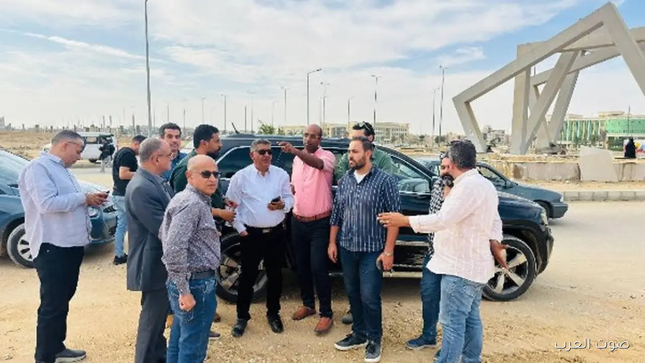 ياسر عبد الحليم يزور مشروعات مدينة حدائق أكتوبر بالصور