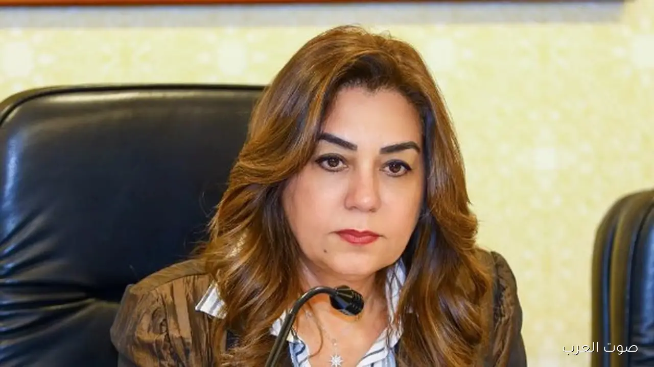 وزيرة التنمية المحلية بتستعرض تقرير عن إزالة التعديات الخطرة على ضفاف نهر رشيد في المنوفية والبحيرة