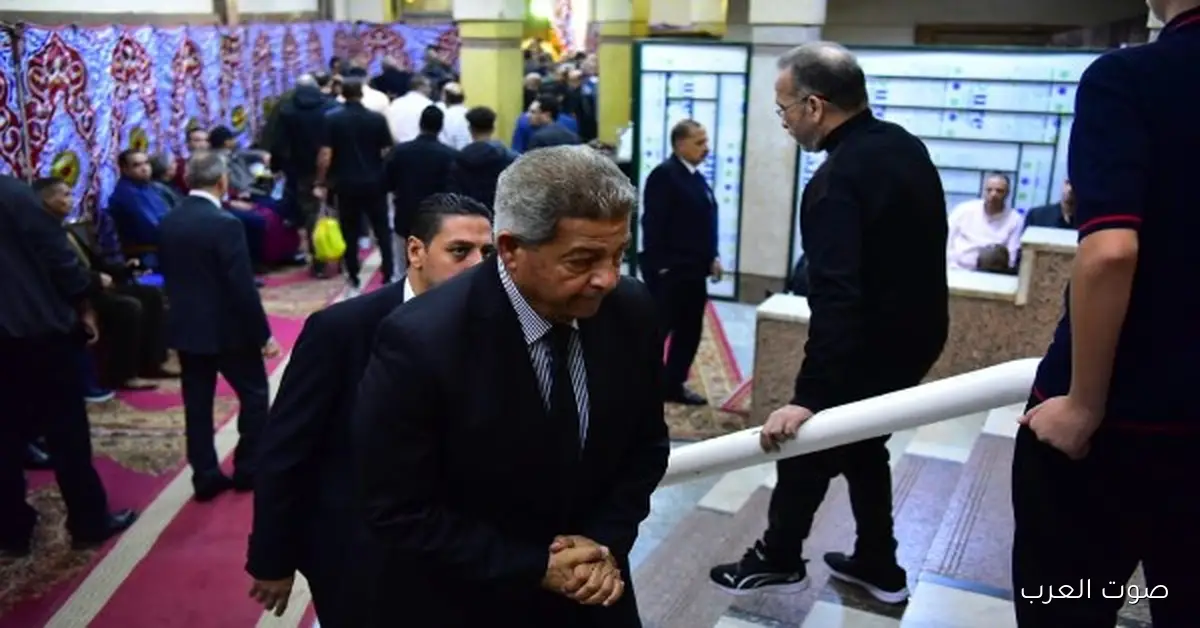 خالد عبد العزيز وممدوح عيد في عزاء محمد صبري الراحل