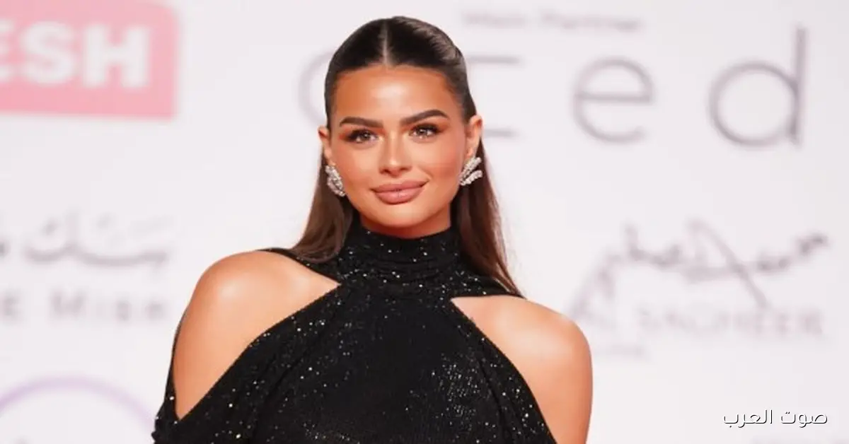 هنادي مهنا تتألق بفستان أسود وتلفت الأنظار على إنستجرام