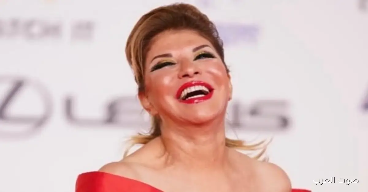 هالة سرحان بتبهر الكل باللون الأحمر في مهرجان القاهرة