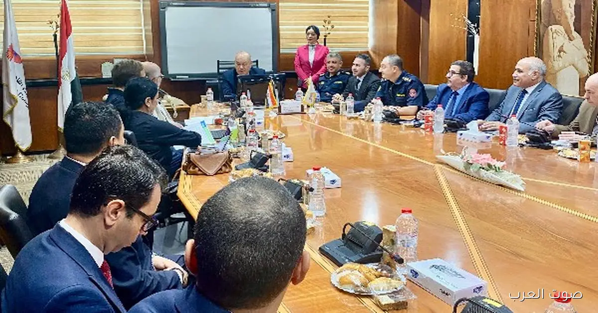 مطار القاهرة يطور أنظمة الإطفاء بشكل صديق للبيئة