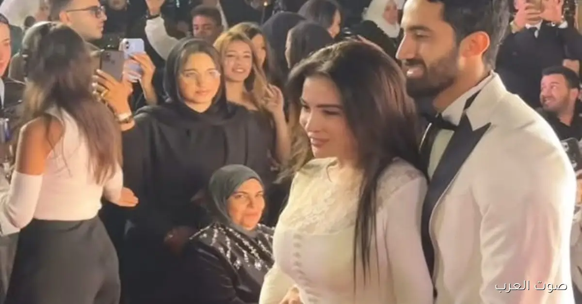 مي عز الدين و أحمد تيمور في أول ظهور لهم معًا باللون الأبيض