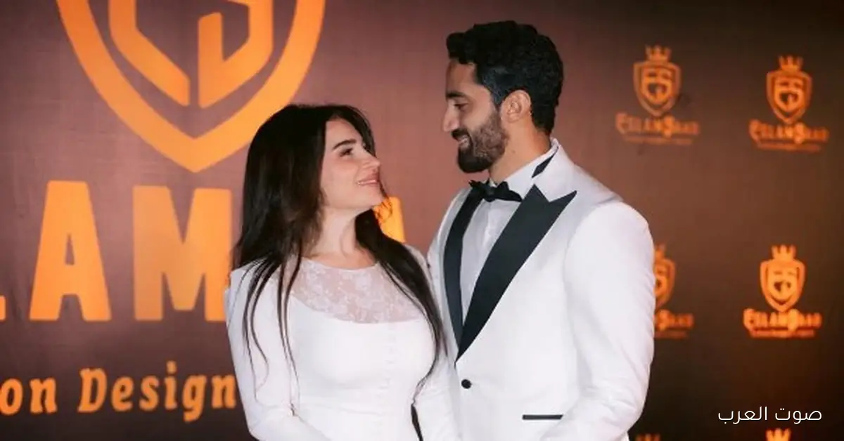 مي عز الدين بتنشر صور رومانسية مع جوزها | شوفوا