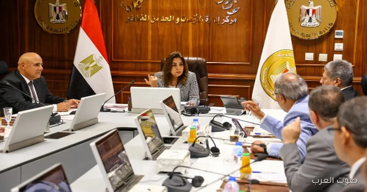 وزيرة التنمية المحلية تتابع انتخابات مجلس النواب في المرحلة الثانية مع المحافظين