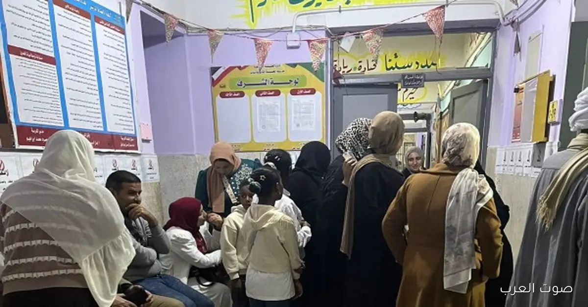 ناس كتير بتتجمع قدام لجان انتخابات مجلس النواب 2025 في الشرقية