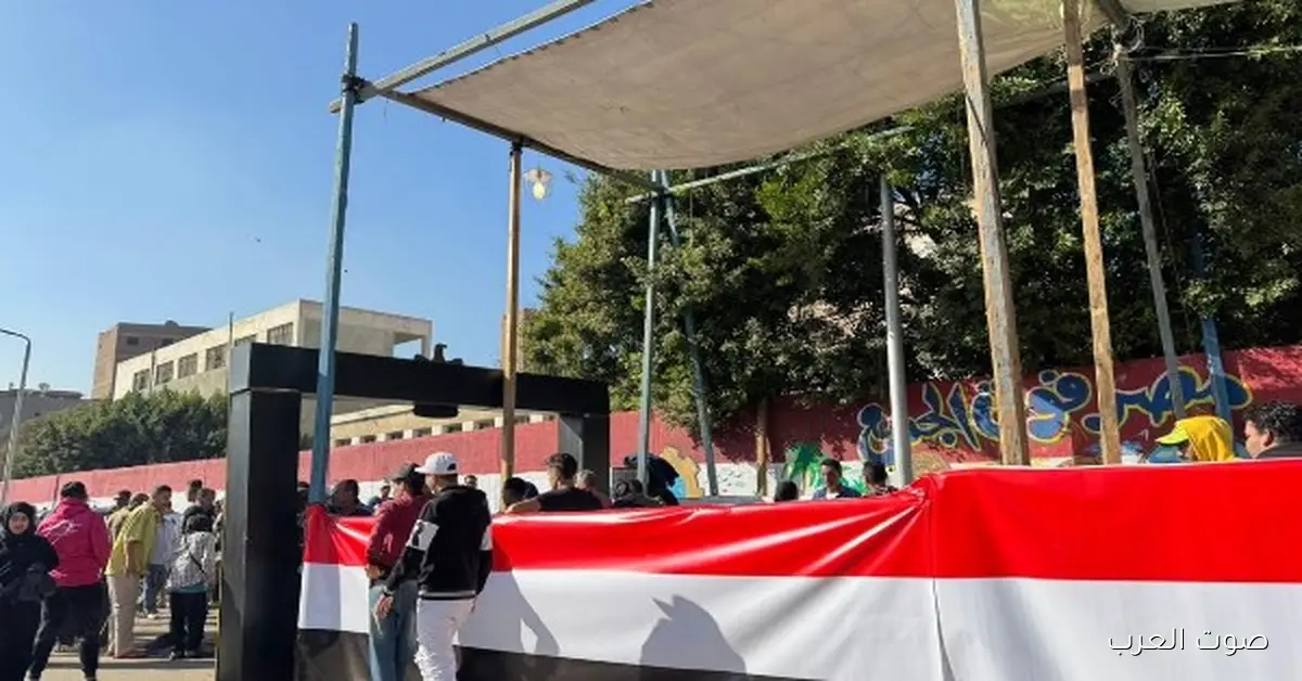 المواطنين بيتزاحموا على لجان مدرسة أبو بكر الصديق في الشرابية