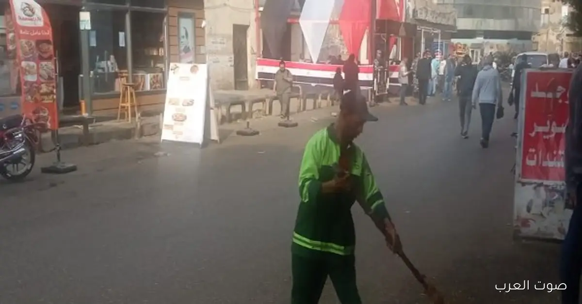 تنظيف الشوارع وإزالة القمامة قدام اللجان في بولاق أبو العلا