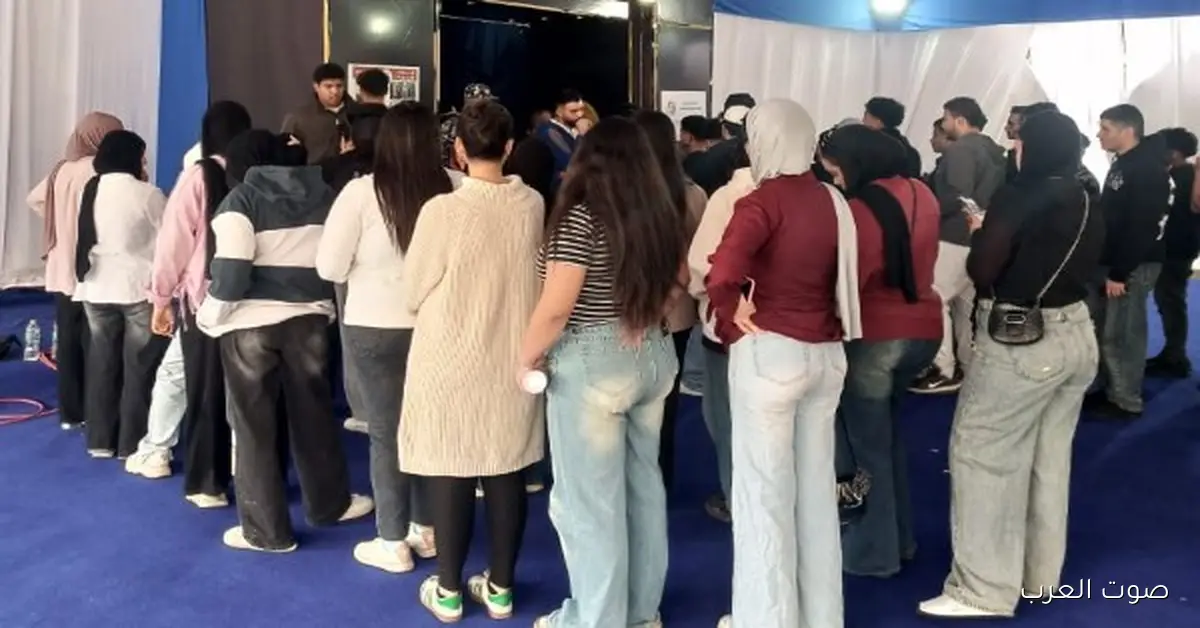 إقبال كبير من البنات على لجنة مدرسة مصطفى يسري في مصر الجديدة خلال انتخابات النواب 2025