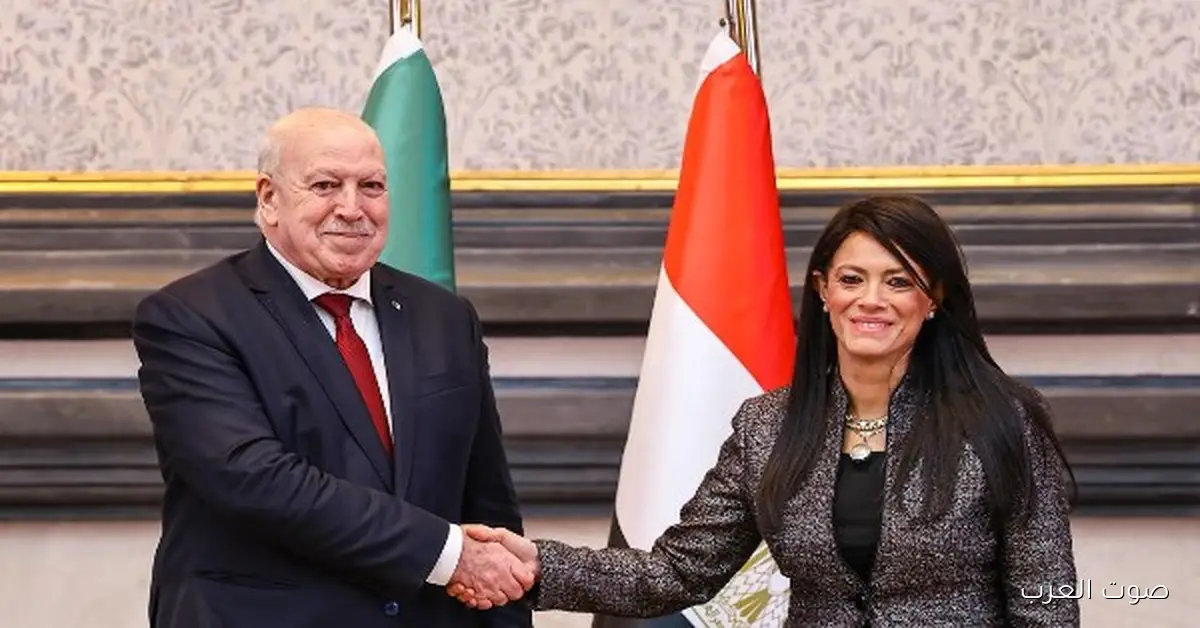 خط بحري مباشر بين ميناء عنابة في الجزائر وميناء الإسكندرية لتعزيز التجارة ونقل البضائع