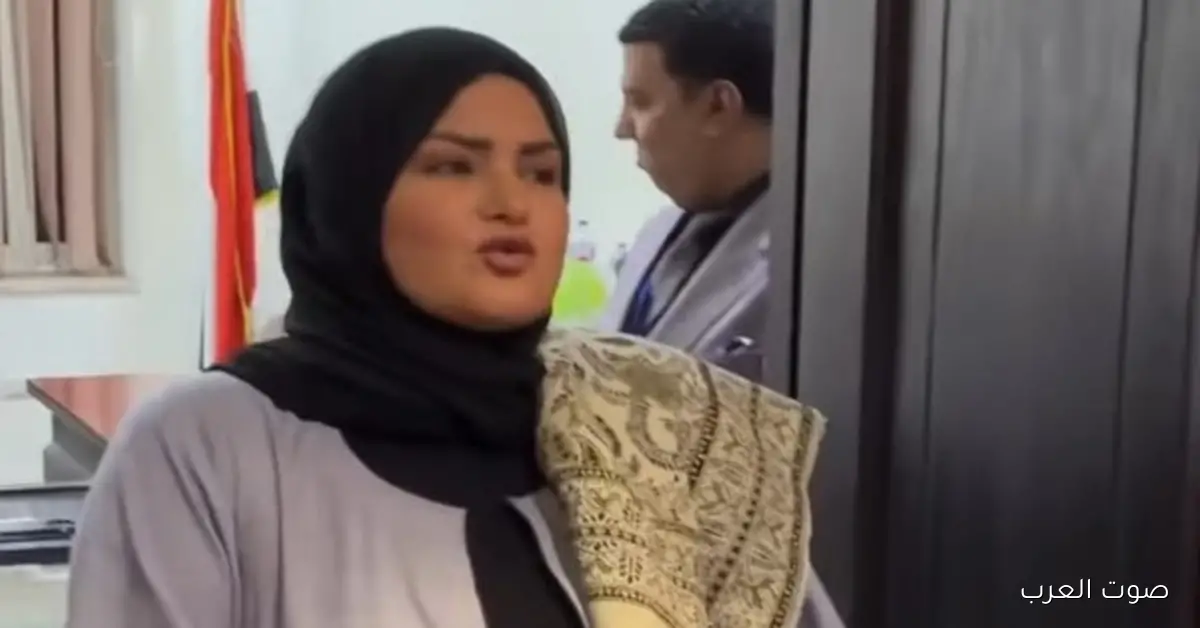 سما المصري تروح تدلي بصوتها في انتخابات النواب بالعكاز والجلباب الصعيدي | صور