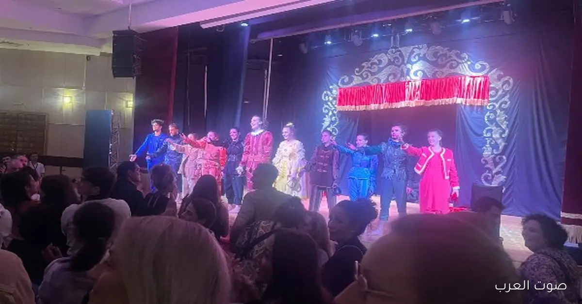 تصفيق كبير لفيلم “سكرين” ومديح لبطل “قبل انتهاء العالم بدقيقة” في اليوم التاني لمهرجان شرم الشيخ للمسرح