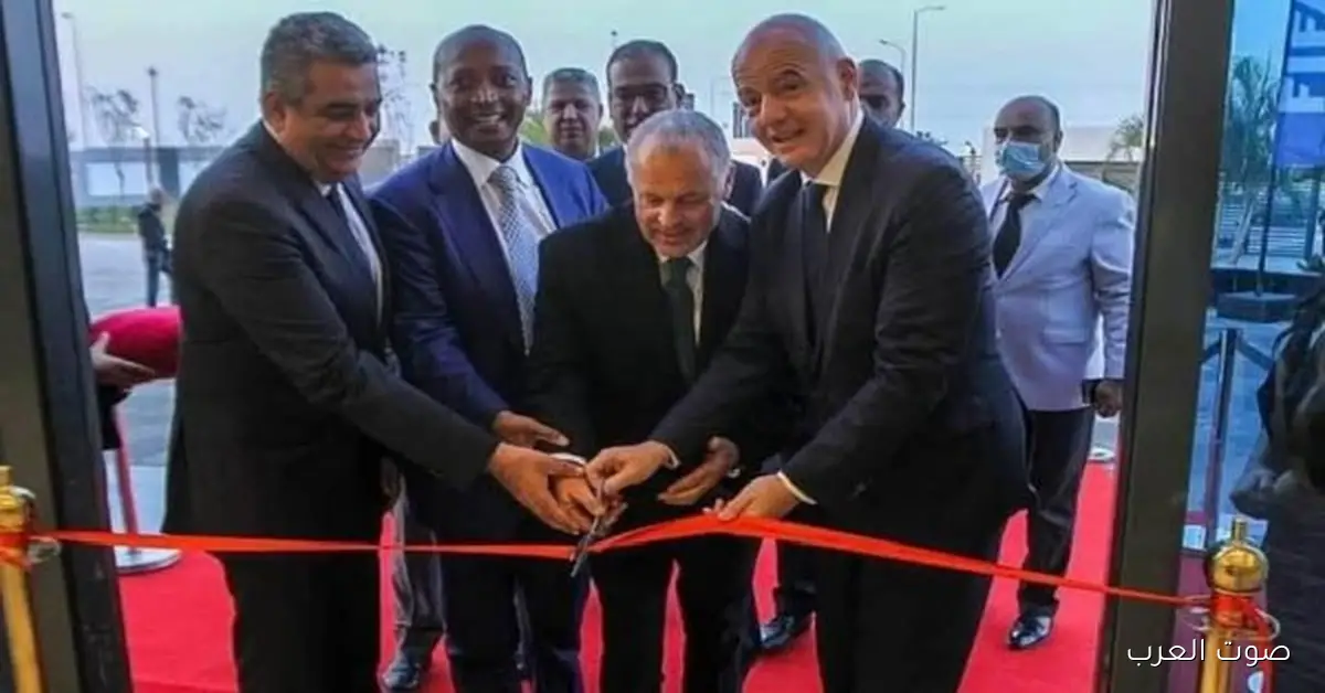 أحمد مجاهد يعلن إنه هيكمل شغله في لجان الفيفا والكاف