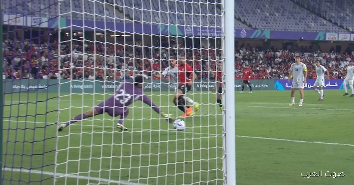 أوستون أورونوف يحرز الهدف الثاني لأوزبكستان ضد منتخب مصر في كأس العين الودية