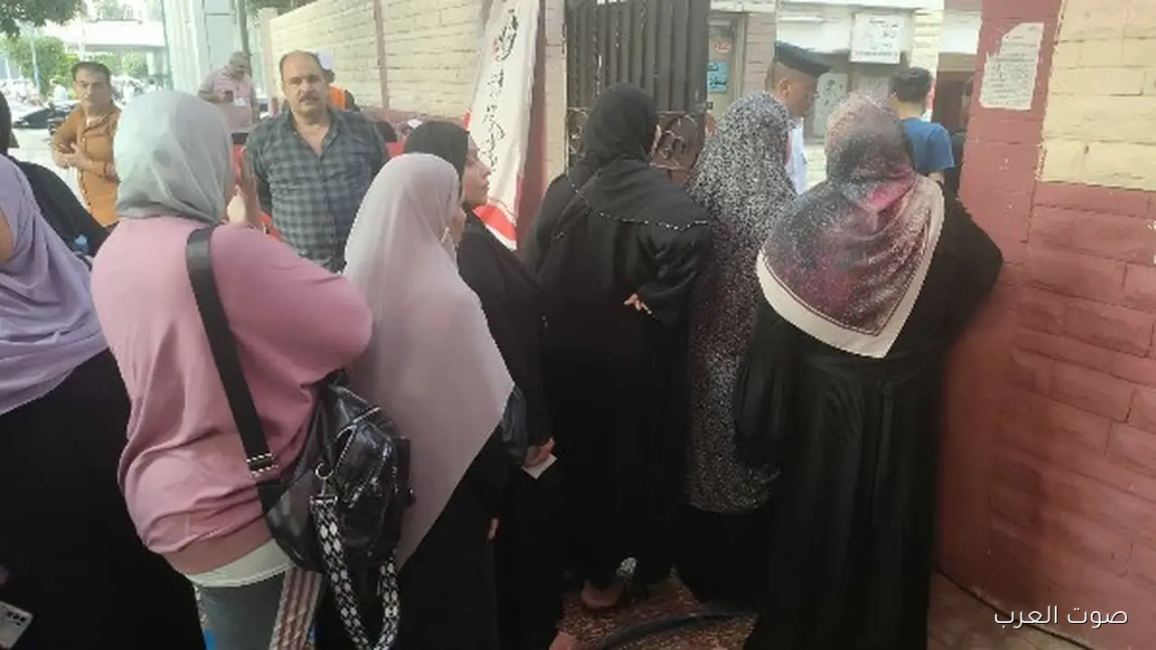 إقبال كبير في انتخابات مجلس النواب 2025 بعد الاستراحة بلجنة مدرسة محمود عمر بالرماية