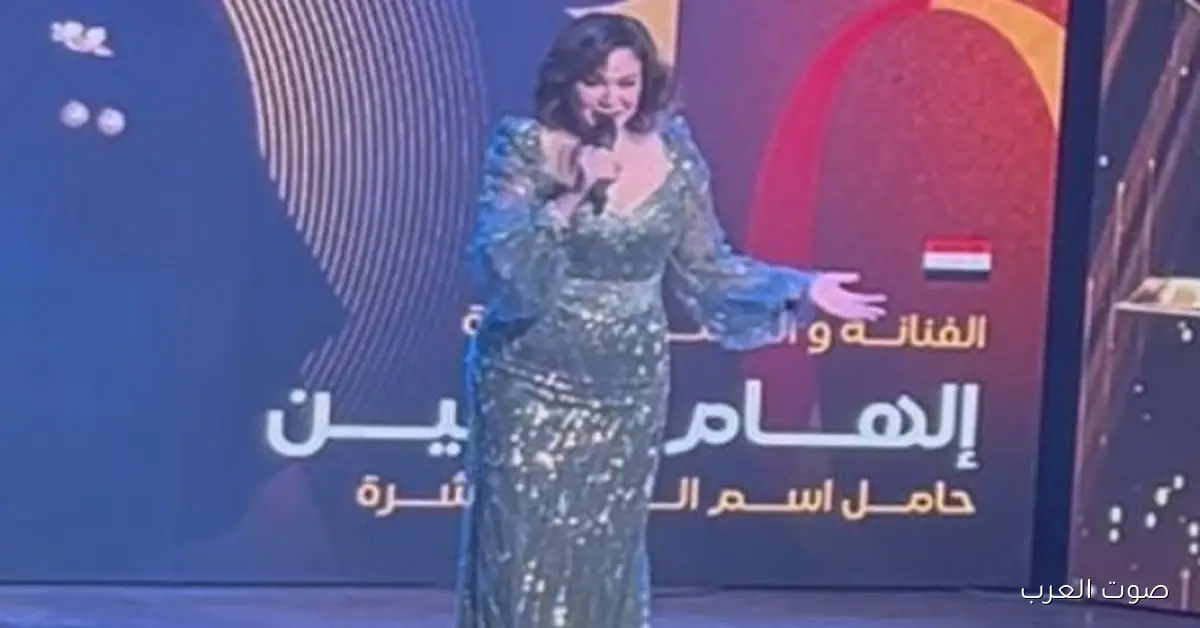 إلهام شاهين تعبر عن شكرها لزملائها بعد ما أطلقوا اسمها على الدورة العاشرة لمهرجان المسرح الشبابي