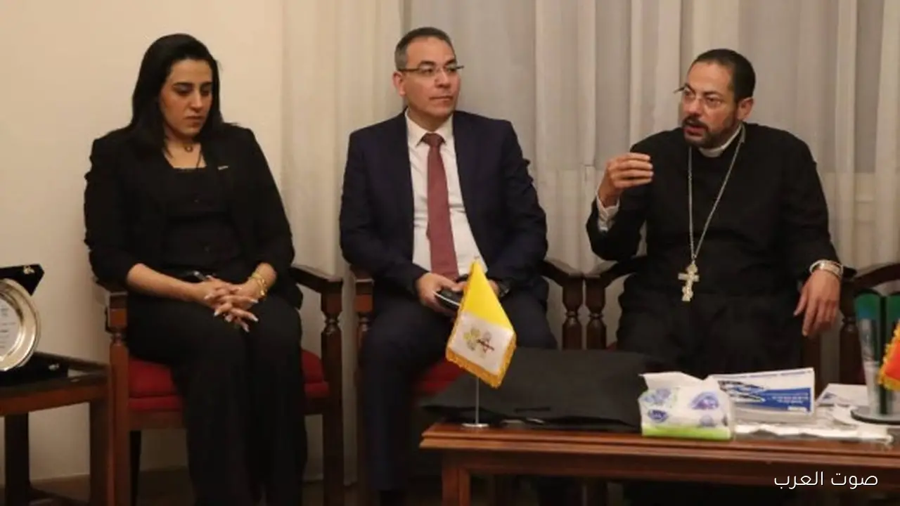 الأنبا باخوم يخلص الموسم الثالث من تكوين الشباب الكاثوليكي ويتقابل مع مدير إدارة التخطيط