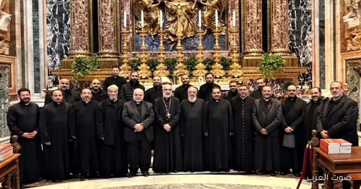 الأنبا باسيليوس مع كهنة الإيبارشية في بازيليك القديسة مريم الكبرى في روما
