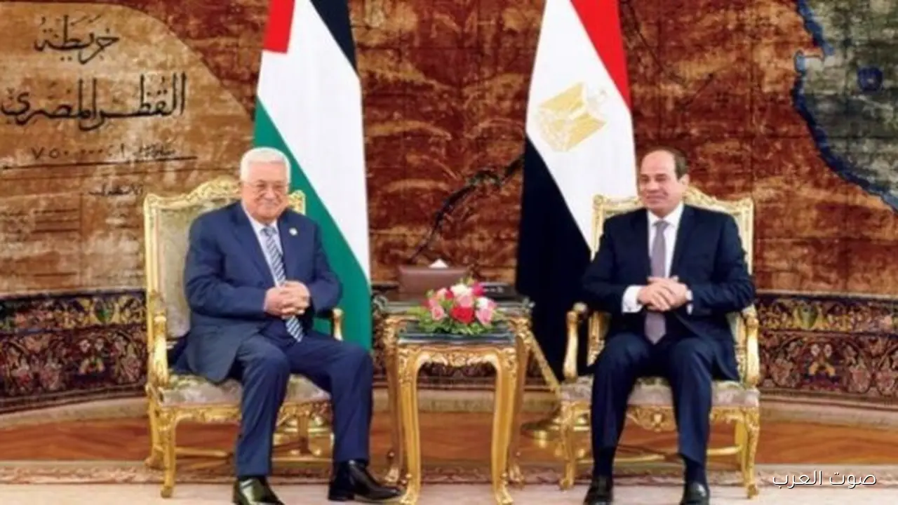 الرئيس السيسي يهنئ الرئيس الفلسطيني بعيدهم الوطني
