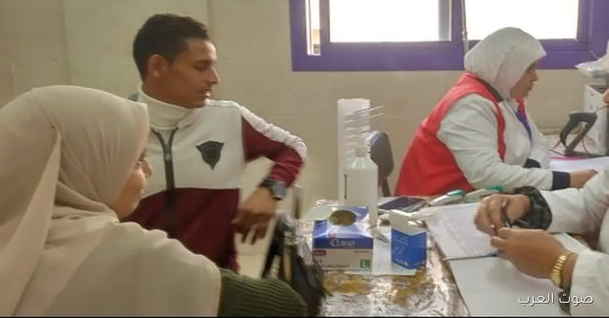 الصحة: فحص 4.5 مليون شاب وشابة قبل الزواج