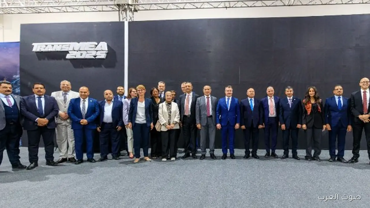 القومية للأنفاق توقع عقد تشغيل وصيانة القطار السريع مع تحالف مصري وألماني