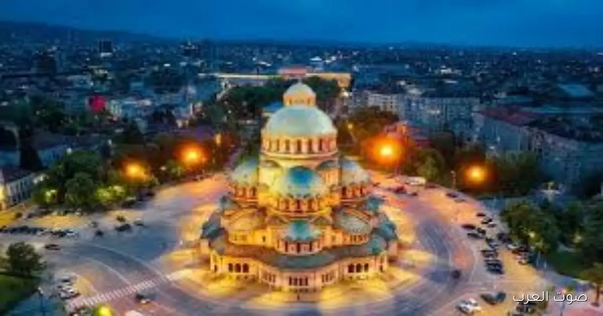 بلغاريا تقر قانون يديها الحق في السيطرة على مصفاة النفط الروسية “لوك أويل”