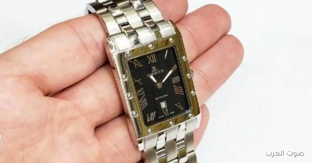 “بلومبيرج”: تخفيض الجمارك يساعد صناعة الساعات السويسرية ترجع لمكانتها العالمية