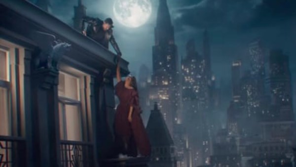 تامر حسني مع أسماء جلال في أول عمل بعد جراحة الكلى