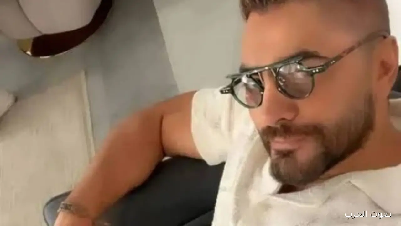 تامر حسني يحتفل بمشاركة أحمد سعد في حفله الأخير بألمانيا