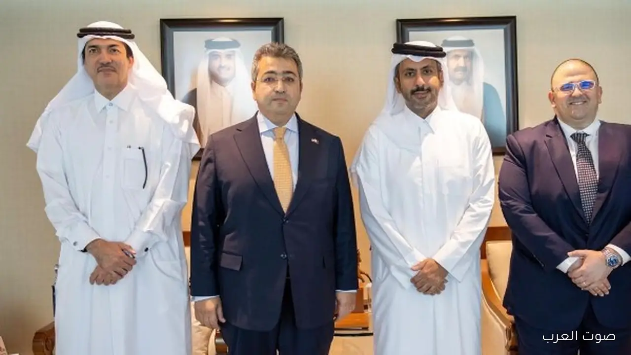 تعزيز العلاقات الاقتصادية كان محور حديث السفير المصري ورئيس مكتب التمثيل التجاري في الدوحة