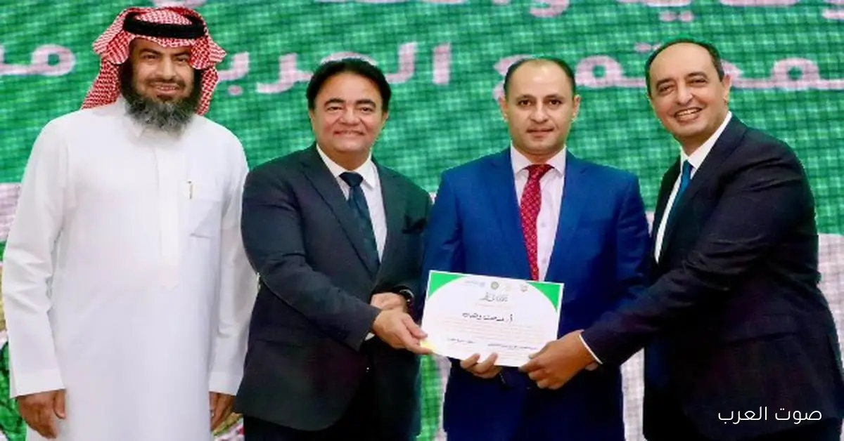 جامعة الدول العربية تكرم مدحت وهبة المستشار الإعلامي لصندوق مكافحة وعلاج الإدمان علشان مجهوداته المميزة