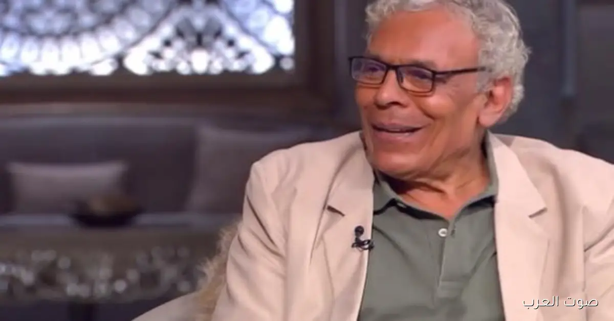 حسن العدل يستقبل عزاء مراته بكرة