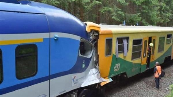 حصيلة مصابي حادث تصادم قطارين في التشيك بتوصل لـ 57 شخص