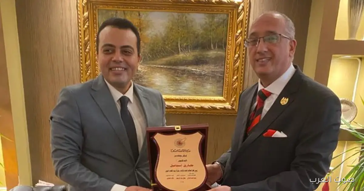 درع النقابة لمطار القاهرة عشان يسهلوا إجراءات الحج والعمرة