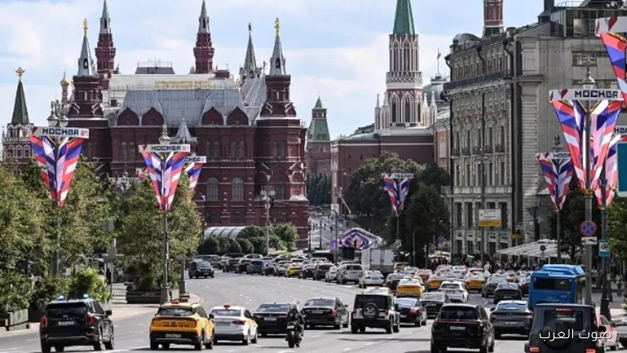 رئيس وزراء روسيا: ناويين نطلق سيارات أجرة تمشي لوحدها