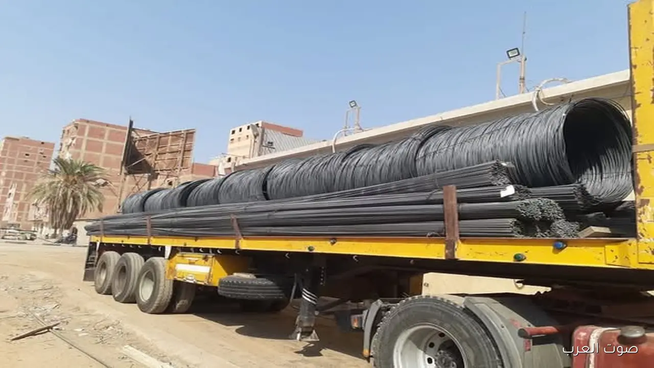 سعر الحديد النهارده الثلاثاء 11 نوفمبر 2025 في المصنع والسوق: طن عز وصل كام