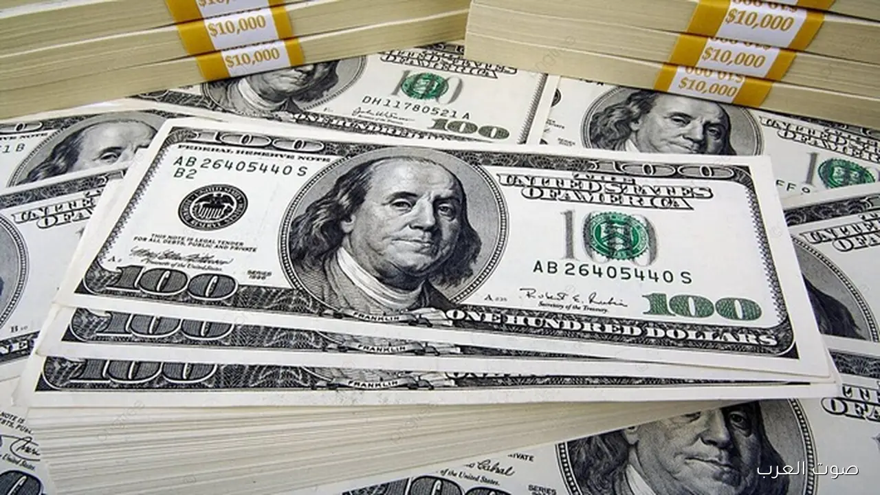 سعر الدولار مقابل الجنيه المصري اليوم الجمعة في البنوك