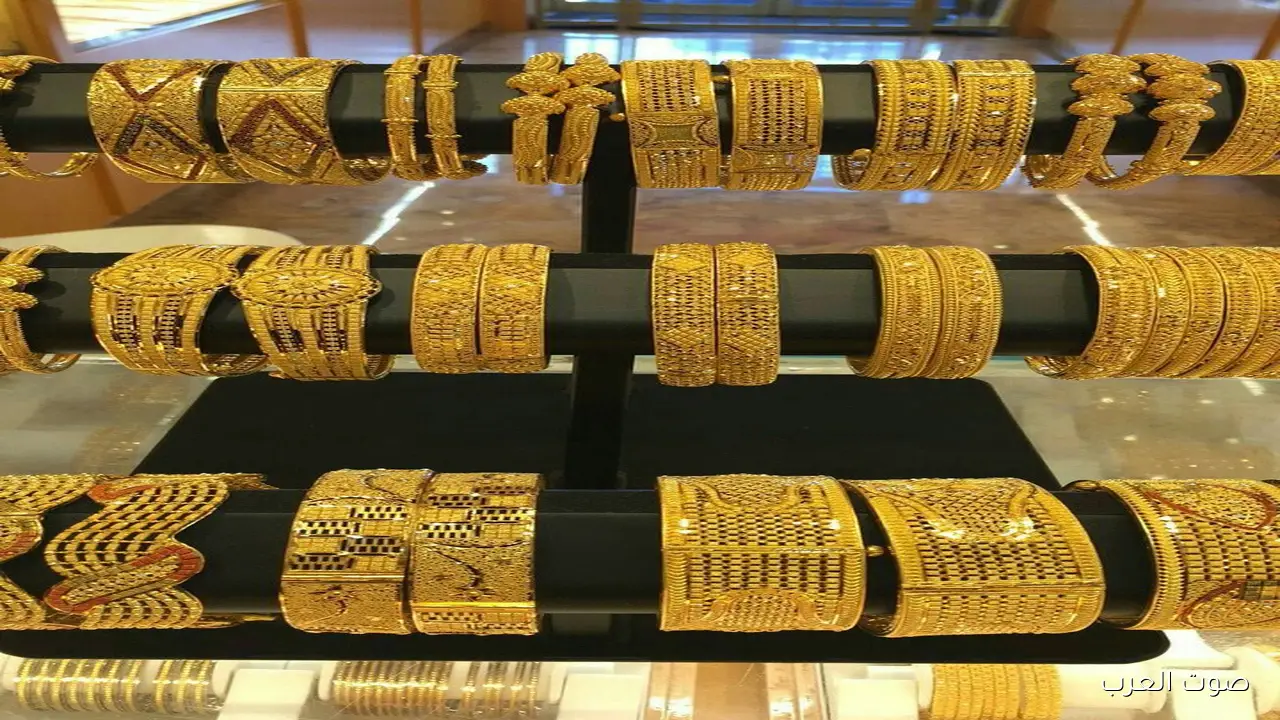 سعر الذهب اليوم الثلاثاء 11 نوفمبر 2025 بعد ارتفاعه في محلات الصاغة.. عيار 21 دلوقتي بالمصنعية