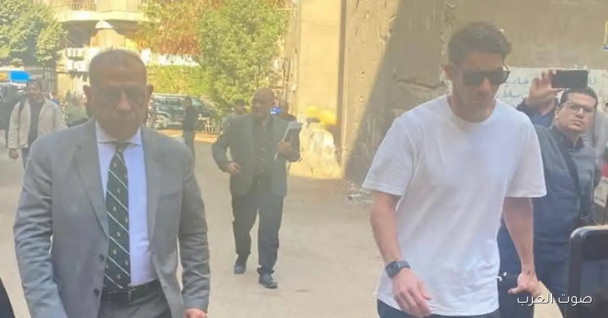 شريف إكرامي وصل المحكمة عشان يدعم رمضان صبحي.. شوف التفاصيل