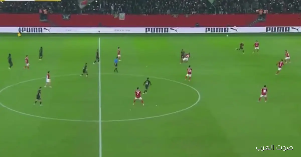 شوط أول حماسي.. الجيش الملكي يتقدم على الأهلي بهدف واحد في دوري أبطال إفريقيا